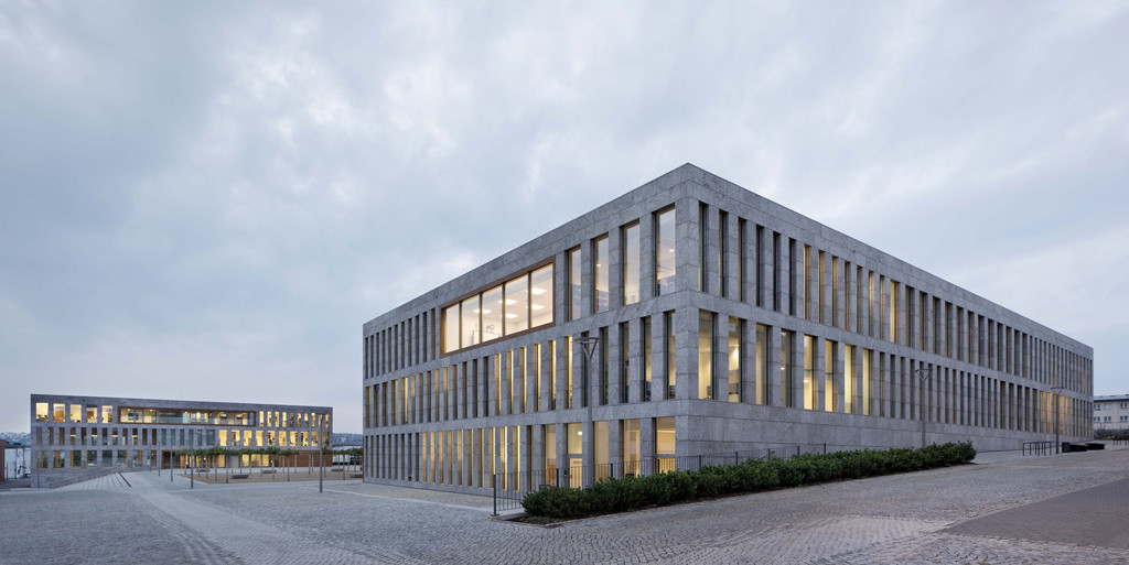 德国，富尔达，高等专业学院新大楼及国立图书馆2.jpg