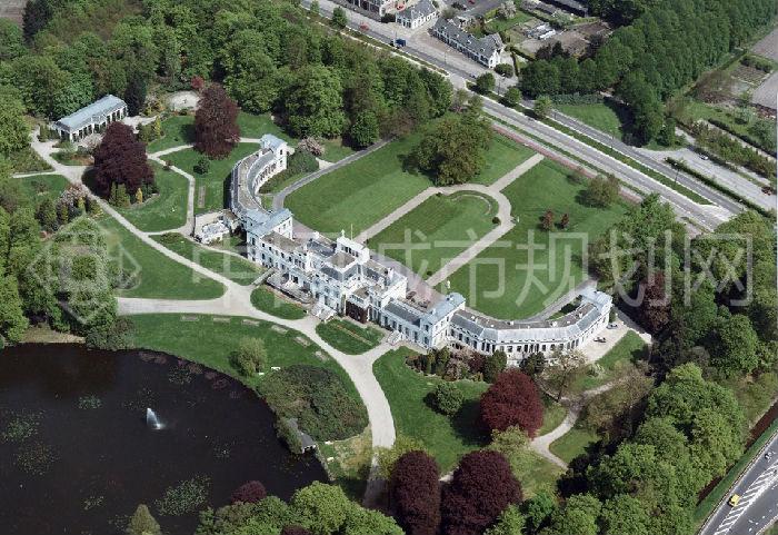 02 宫殿鸟瞰图，Aerial view of palace.jpg
