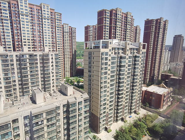 窗外（照片来源：自摄）.jpg